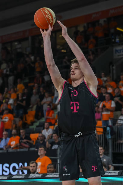 线进攻与突 线进攻与突