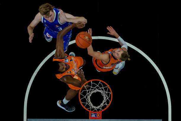 的绝对优势 的绝对优势