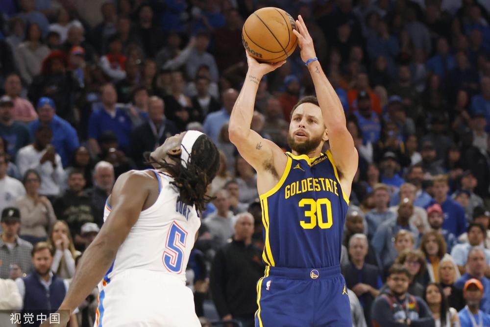 亚历山大 亚历山大