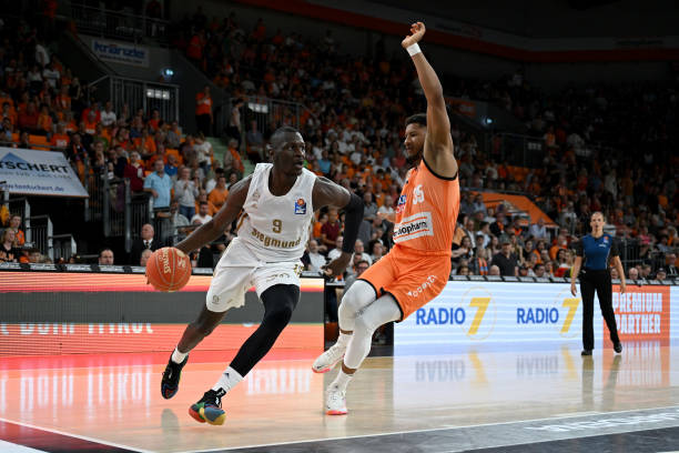 对于国际电 对于国际电